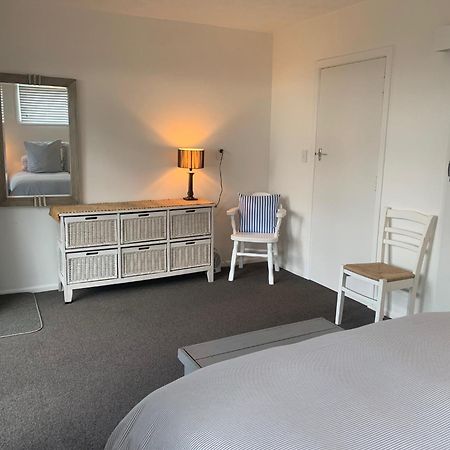 Beach Front Apartment Ohope Esterno foto
