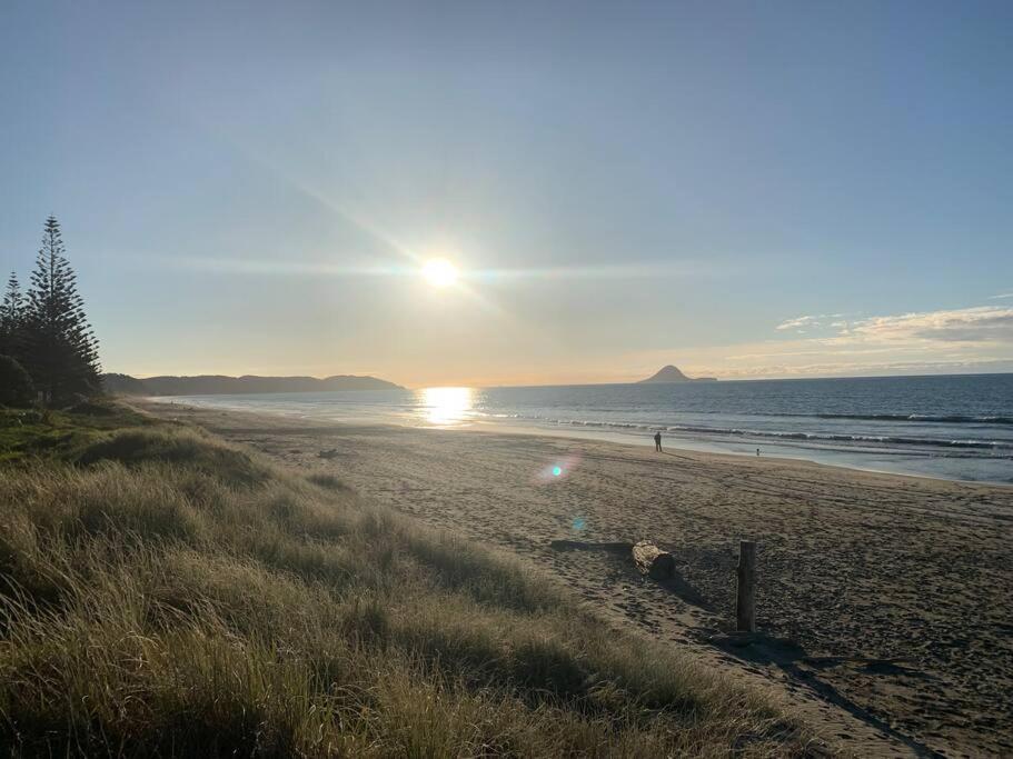 Beach Front Apartment Ohope Esterno foto