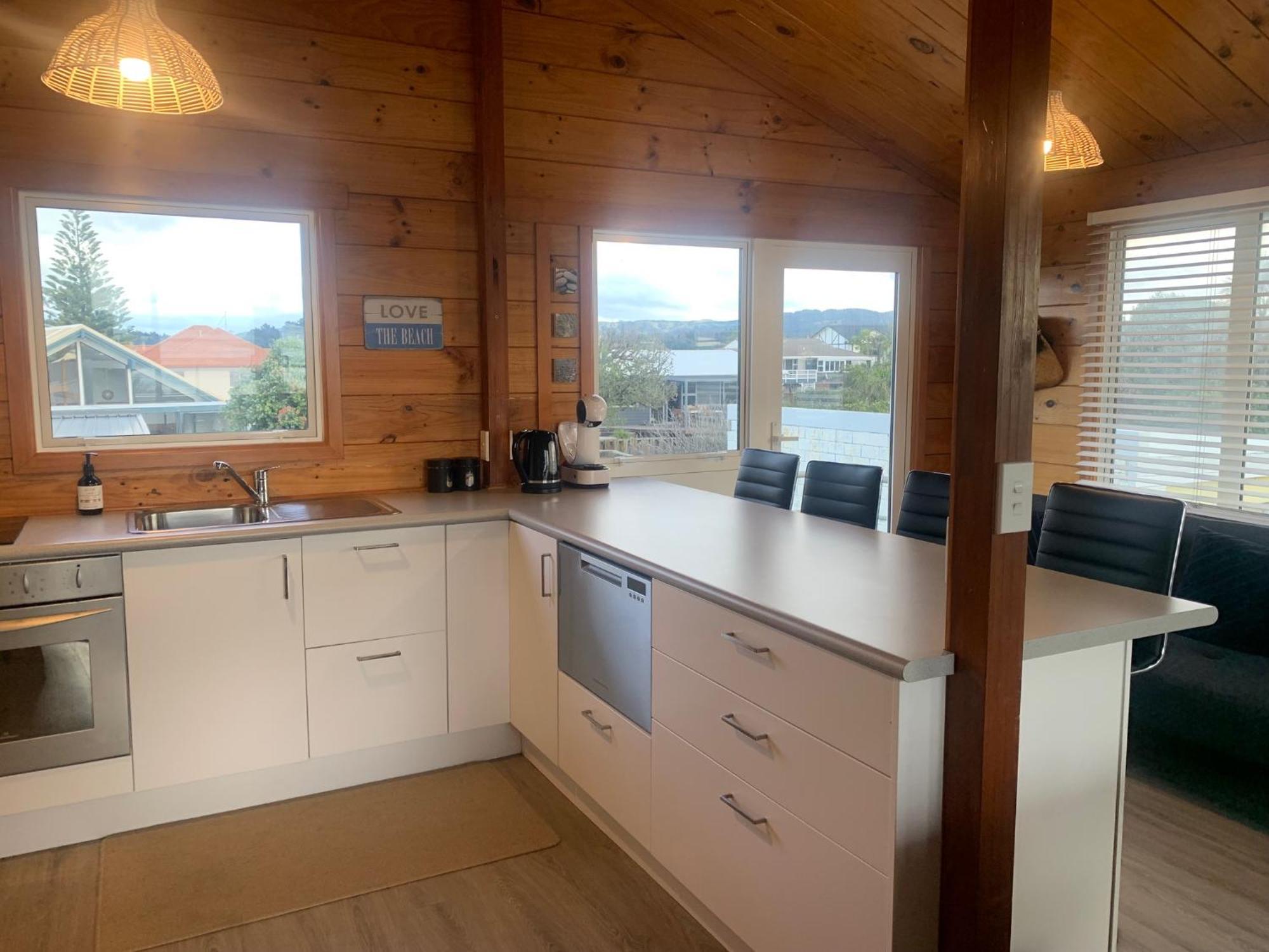 Beach Front Apartment Ohope Esterno foto