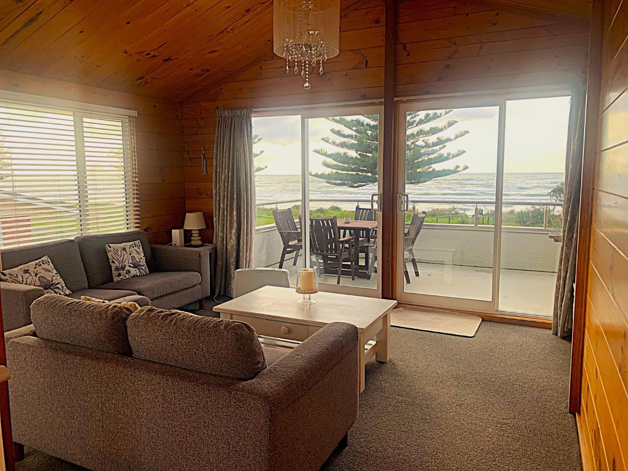 Beach Front Apartment Ohope Esterno foto